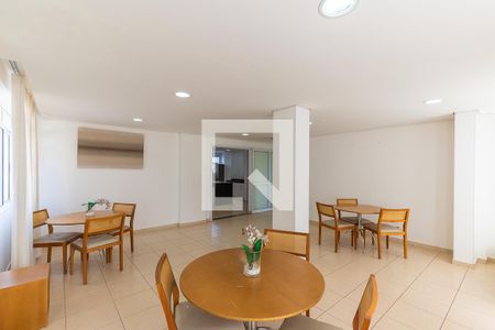 Apartamento para alugar com 50m², 2 quartos e 1 vaga Apartamento para alugar com 50m², 2 quartos e 1 vagaÁrea comum - Salão de festas
