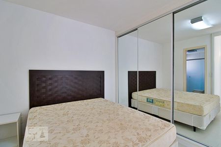 Apartamento para alugar com 58m², 1 quarto e 2 vagas Apartamento para alugar com 58m², 1 quarto e 2 vagasSuíte