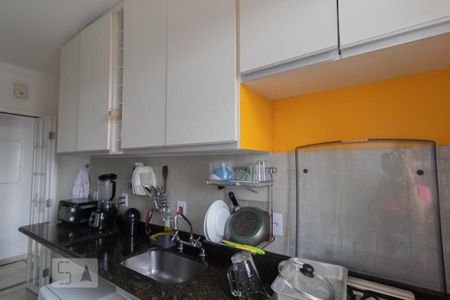 Apartamento à venda com 74m², 3 quartos e 2 vagasCozinha