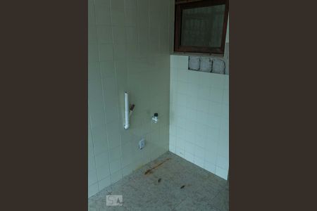 Casa à venda com 320m², 5 quartos e 6 vagasÁrea de Serviço