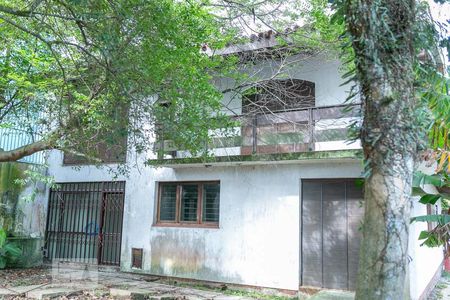 Casa à venda com 320m², 5 quartos e 6 vagasSacada