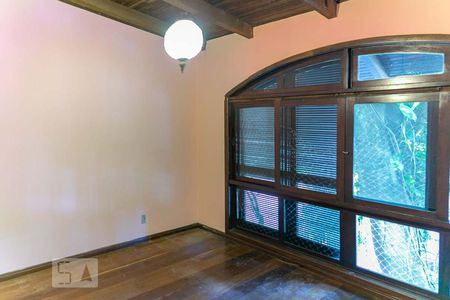 Casa à venda com 320m², 5 quartos e 6 vagasQuarto 2