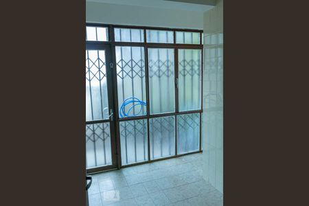 Casa à venda com 320m², 5 quartos e 6 vagasÁrea de Serviço