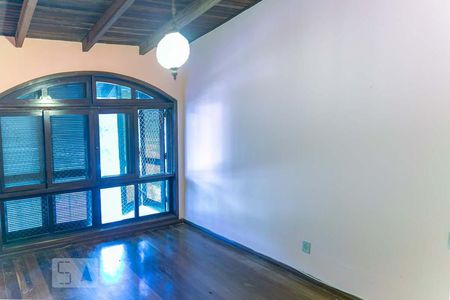 Casa à venda com 320m², 5 quartos e 6 vagasQuarto 2