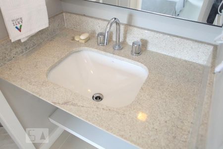 Lavabo de kitnet/studio para alugar com 1 quarto, 36m² em Jacarepaguá, Rio de Janeiro