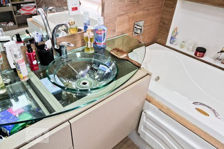 Apartamento à venda com 160m², 4 quartos e 2 vagasBanheiro da Suíte master