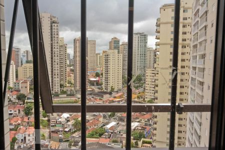 Apartamento à venda com 160m², 4 quartos e 2 vagasVista da Suíte 1