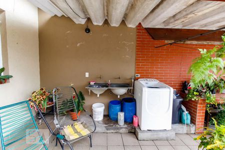 Casa à venda com 60m², 2 quartos e 1 vagaÁrea de Serviço