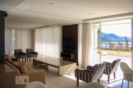 Apartamento para alugar com 74m², 2 quartos e 1 vagaÁrea comum - Salão de festas