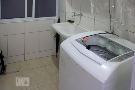 Apartamento para alugar com 74m², 2 quartos e 1 vagaArea de serviço 
