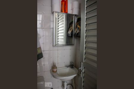 Casa à venda com 200m², 3 quartos e 3 vagasBanheiro de Serviço