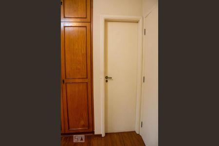 Casa à venda com 200m², 3 quartos e 3 vagasQuarto 2