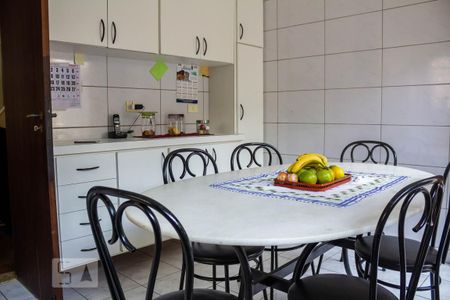 Casa à venda com 200m², 3 quartos e 3 vagasCozinha