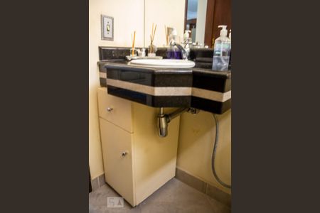 Casa à venda com 200m², 3 quartos e 3 vagasLavabo