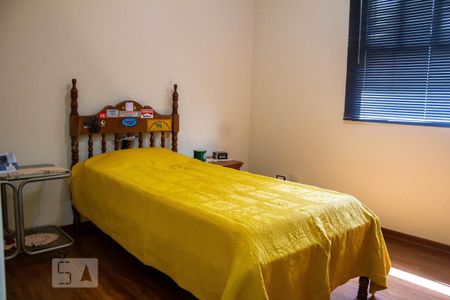 Casa à venda com 200m², 3 quartos e 3 vagasQuarto 2