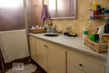 Casa à venda com 200m², 3 quartos e 3 vagasBanheiro Suíte