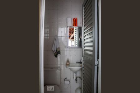 Casa à venda com 200m², 3 quartos e 3 vagasBanheiro de Serviço