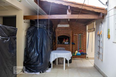 Casa à venda com 200m², 3 quartos e 3 vagasChurrasqueira