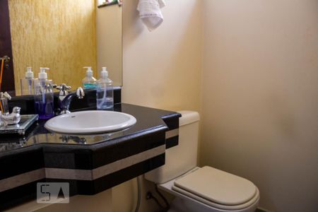 Casa à venda com 200m², 3 quartos e 3 vagasLavabo