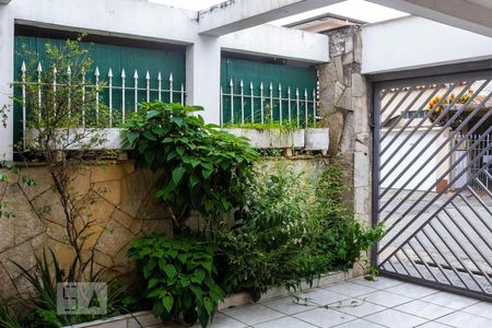 Casa à venda com 130m², 2 quartos e 2 vagasEntrada