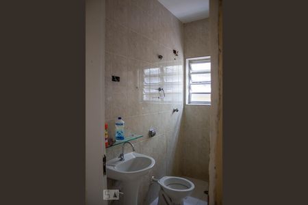 Casa à venda com 130m², 2 quartos e 2 vagasBanheiro