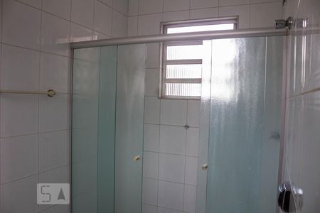 Casa à venda com 130m², 2 quartos e 2 vagasBanheiro Suíte 1