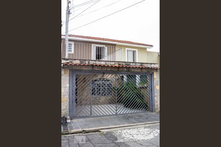 Casa à venda com 130m², 2 quartos e 2 vagasFachada