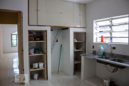 Casa à venda com 130m², 2 quartos e 2 vagasCozinha