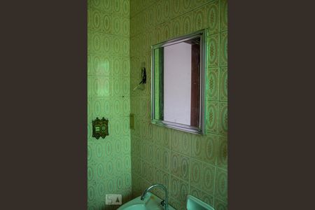 Casa à venda com 130m², 2 quartos e 2 vagasBanheiro Suíte 2