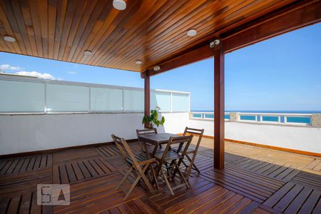 Apartamento à venda com 67m², 2 quartos e sem vaga Apartamento à venda com 67m², 2 quartos e sem vagaÁrea comum - Churrasqueira