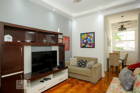 Sala de apartamento para alugar com 2 quartos, 67m² em Copacabana, Rio de Janeiro