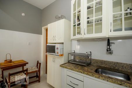 Apartamento à venda com 67m², 2 quartos e sem vaga Apartamento à venda com 67m², 2 quartos e sem vagaCozinha
