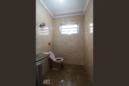 Lavabo de casa para alugar com 3 quartos, 192m² em Vila Ema, São Paulo