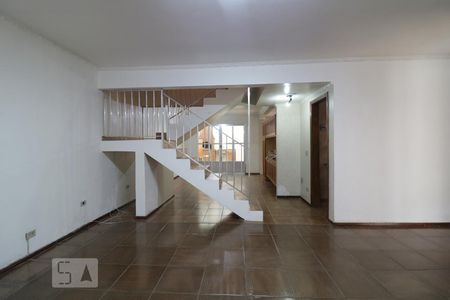 Sala de Estar de casa para alugar com 3 quartos, 192m² em Vila Ema, São Paulo