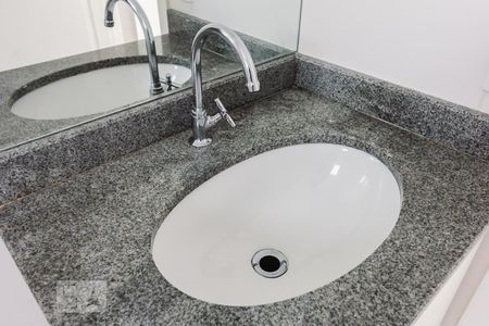 Apartamento para alugar com 51m², 2 quartos e 1 vagaBanheiro Pia