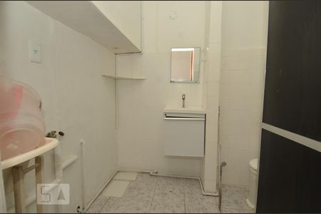 Banheiro de apartamento para alugar com 1 quarto, 27m² em Copacabana, Rio de Janeiro