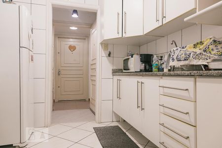 Apartamento à venda com 90m², 3 quartos e sem vagaCozinha
