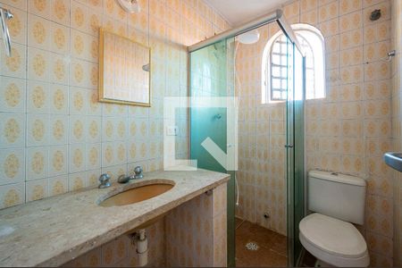 Casa para alugar com 230m², 4 quartos e 2 vagasBanheiro