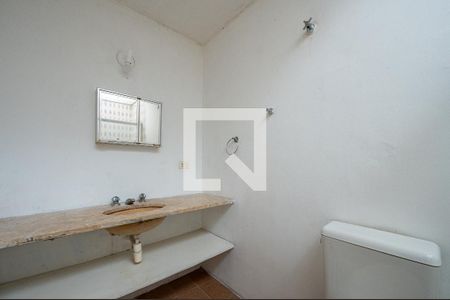 Casa para alugar com 230m², 4 quartos e 2 vagasBanheiro