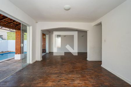 Sala de casa para alugar com 4 quartos, 230m² em Parque Jabaquara, São Paulo