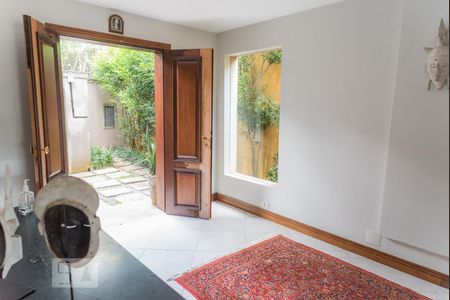 Hall de Entrada de casa para alugar com 3 quartos, 300m² em Paraíso do Morumbi, São Paulo