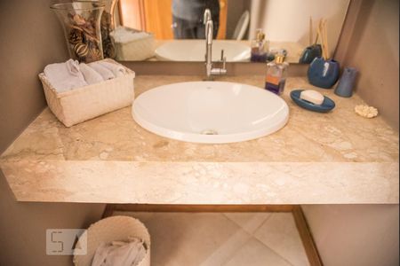 Casa para alugar com 300m², 3 quartos e 2 vagasLavabo