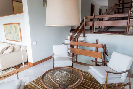 Casa para alugar com 300m², 3 quartos e 2 vagasSala 1