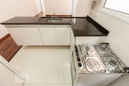 Cozinha de apartamento para alugar com 1 quarto, 44m² em Higienópolis, São Paulo