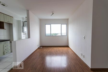 Sala de apartamento para alugar com 2 quartos, 51m² em Jardim Santa Emília, São Paulo
