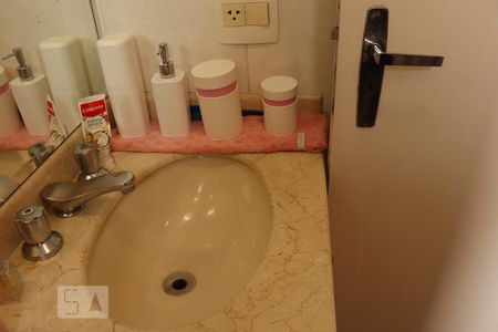 Apartamento para alugar com 60m², 2 quartos e 1 vagaBanheiro 1