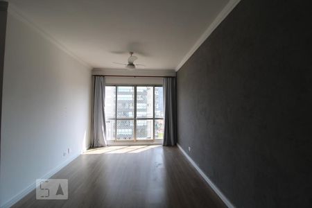 Sala de apartamento para alugar com 3 quartos, 83m² em Chácara Santo Antônio (zona Sul), São Paulo