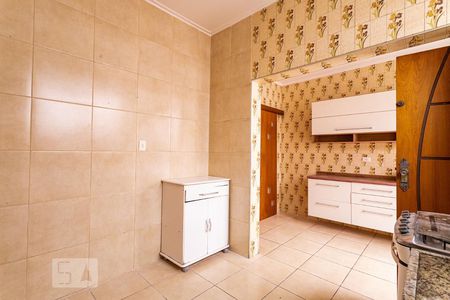 Casa à venda com 200m², 3 quartos e 2 vagas Casa à venda com 200m², 3 quartos e 2 vagasCozinha