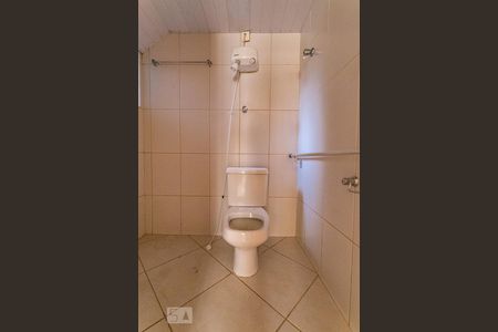 Casa à venda com 200m², 3 quartos e 2 vagas Casa à venda com 200m², 3 quartos e 2 vagasLavabo