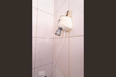 Casa à venda com 200m², 3 quartos e 2 vagas Casa à venda com 200m², 3 quartos e 2 vagasBanheiro